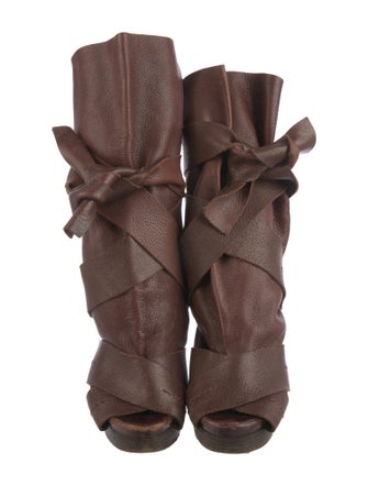 Chloé Leather Gladiator Sandals