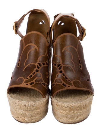 Chloé Leather Printed Pumps