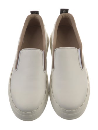 Chloé Leather Scalloped Accent Sneakers