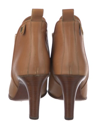 Chloé Leather Whipstitch Trim Chelsea Boots