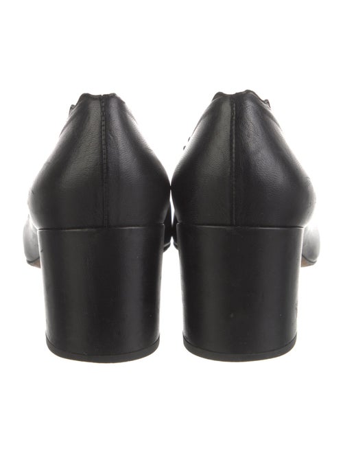 Chloé Leather Scalloped Accent Pumps