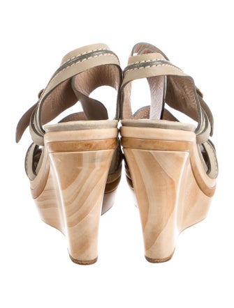 Chloé Leather Slingback Sandals