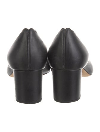 Chloé Leather Scalloped Accent Pumps