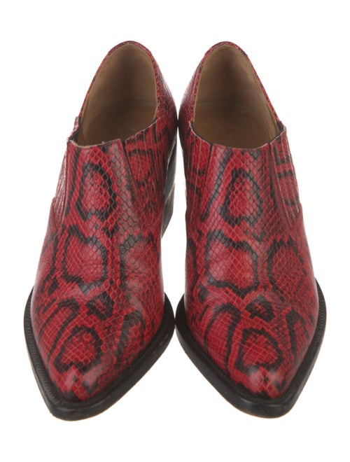 Chloé Embossed Leather Animal Print Pumps