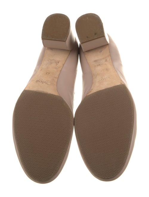 Chloé Leather Scalloped Accent Pumps