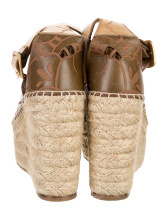 Chloé Leather Scalloped Accent Espadrilles