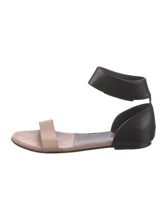 Chloé Leather Sandals