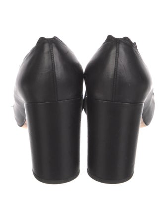 Chloé Leather Scalloped Accent Pumps