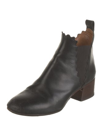 Chloé Leather Scalloped Accent Chelsea Boots