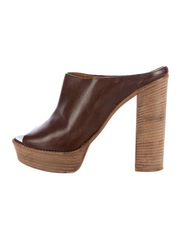 Chloé Leather Slide Sandals