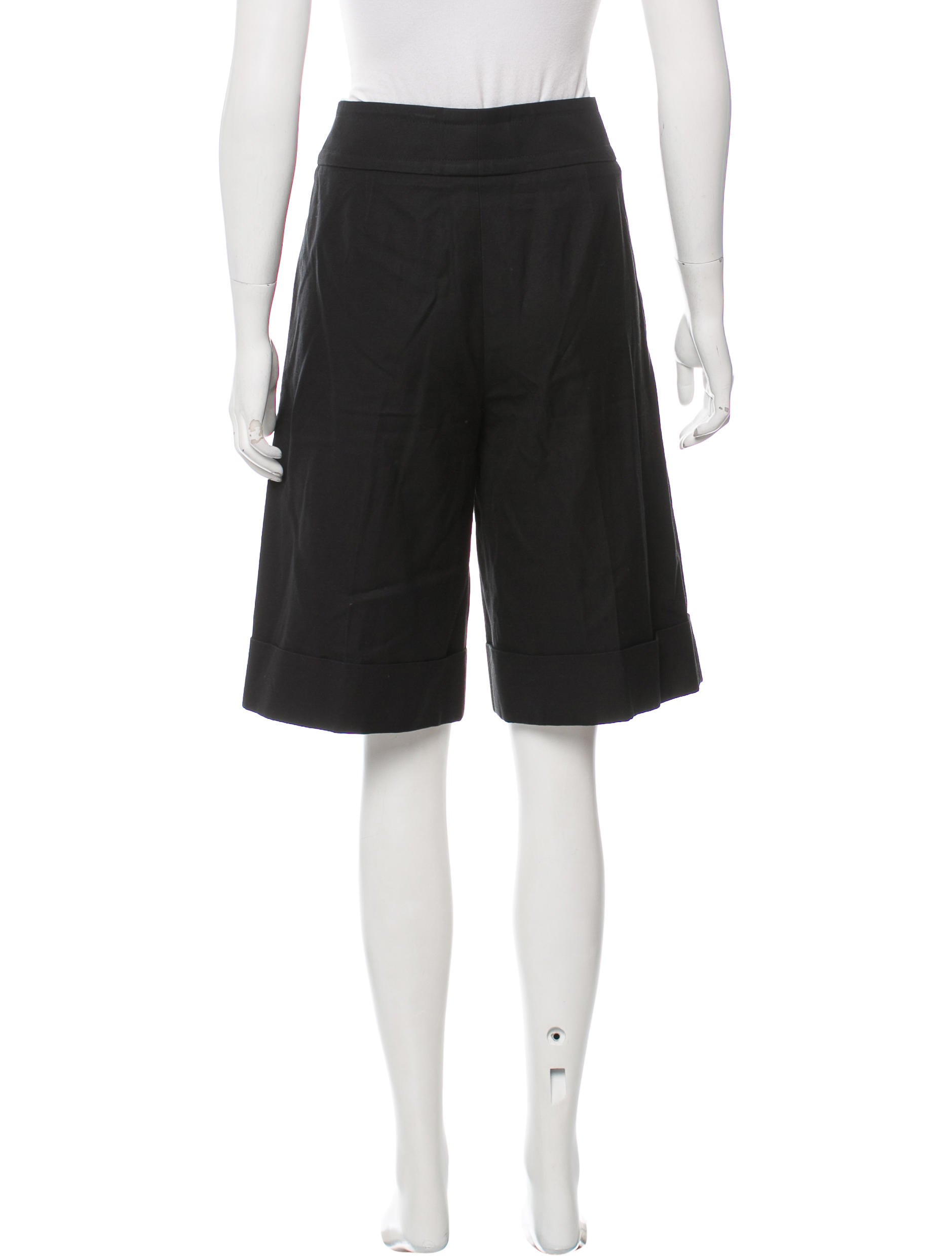 Chloé HighRise KneeLength Shorts Clothing CHL62388 The RealReal