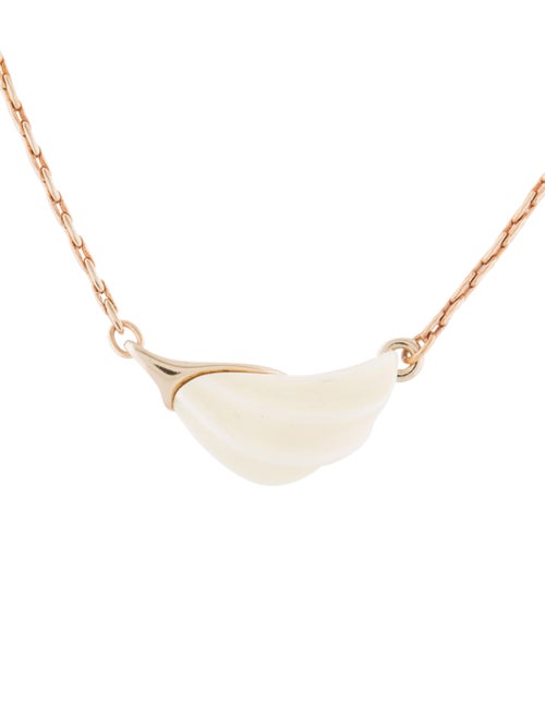 Christian Dior Vintage Pendant Necklace Gold