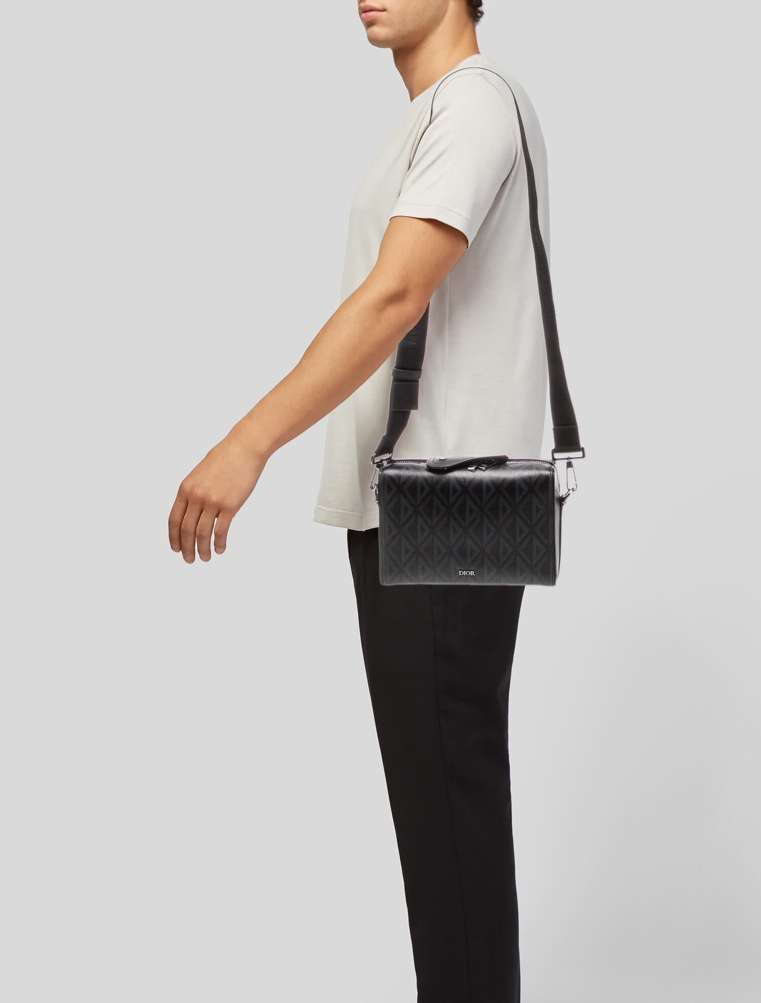 Christian Dior 2023 CD Diamond Lingot 22 - Black Messenger