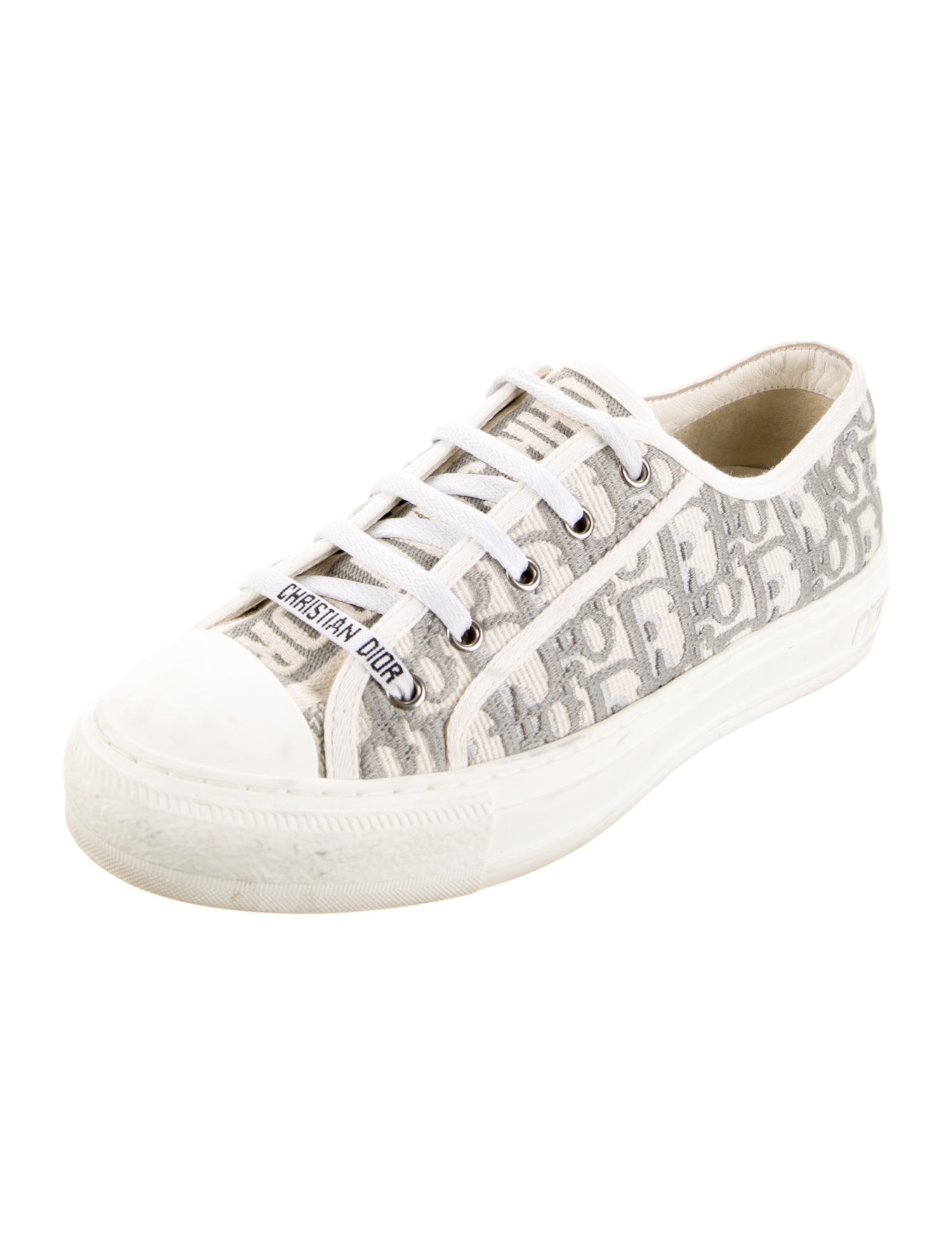 dior sneakers retail price