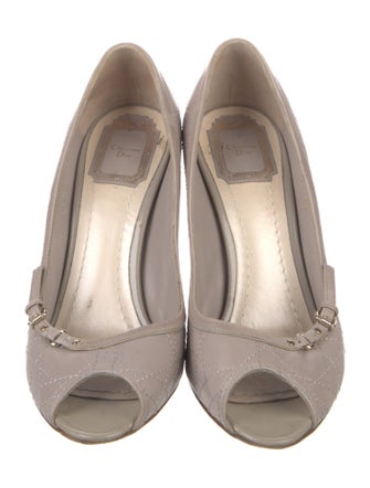 Christian Dior Leather Floral Print Pumps