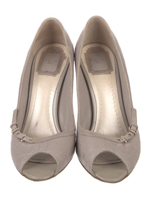 Christian Dior Leather Floral Print Pumps