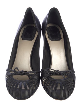 Christian Dior Leather Bow Accents Pumps