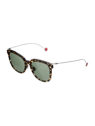 Christian Dior Cat-Eye Tinted Sunglasses