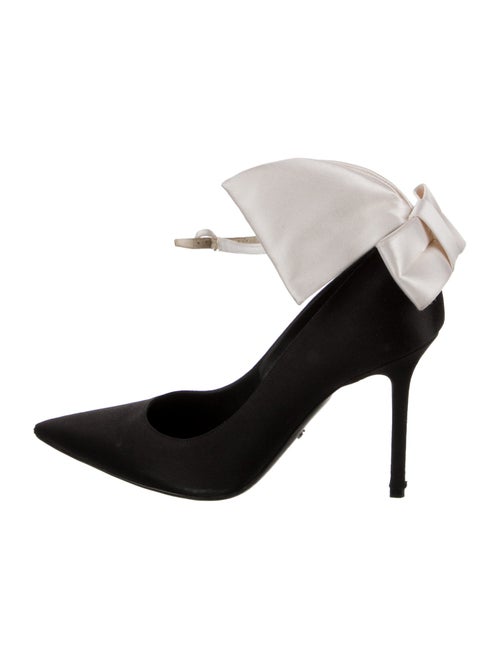 Christian Dior Satin Bow Accents Pumps