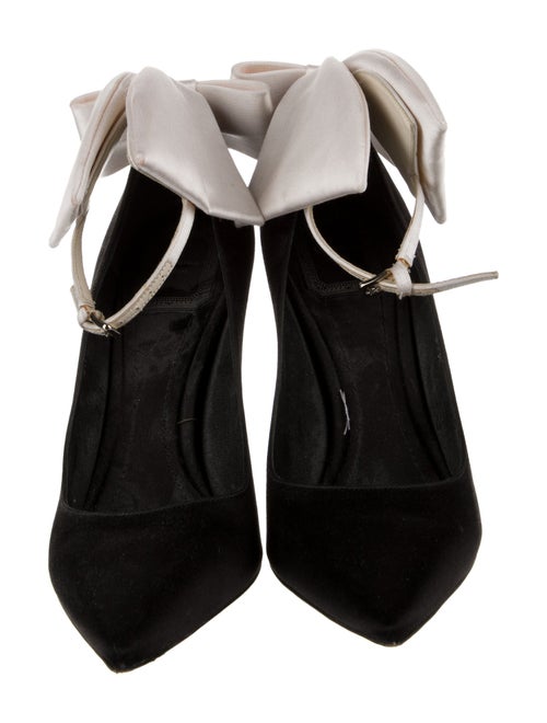 Christian Dior Satin Bow Accents Pumps