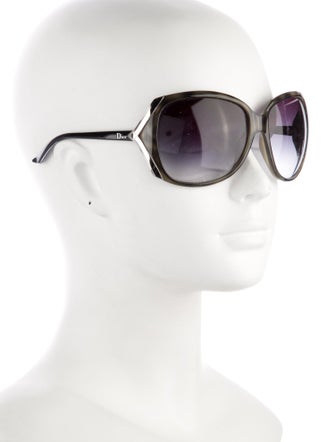 Christian Dior 1215393 Oversize Sunglasses