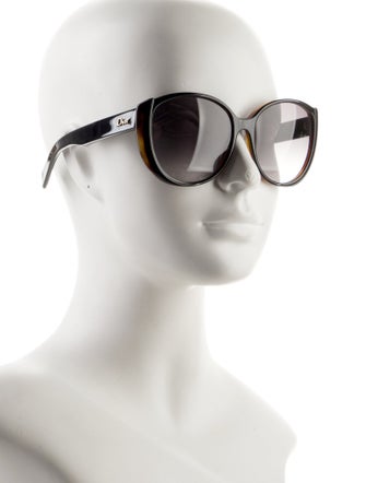 Christian Dior 512661 Oversize Sunglasses
