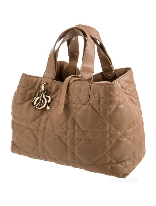 Christian Dior Cannage Toujours Medium 2024