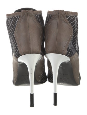 Christian Dior Mesh Mesh Accents Pumps