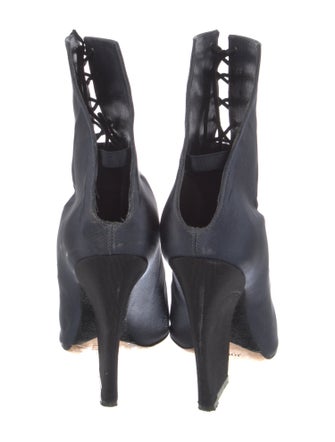 Christian Dior Canvas Pumps