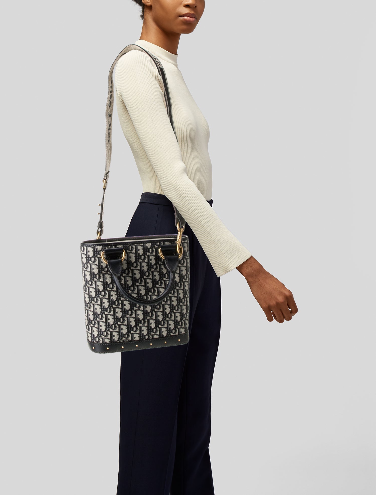 Christian Dior Oblique Jacquard DiorAvenue Small