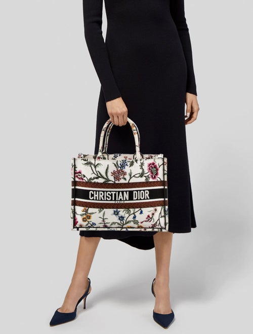 Christian Dior Canvas Book Medium 2022