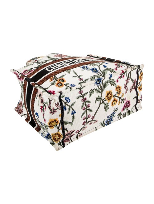 Christian Dior Canvas Book Medium 2022