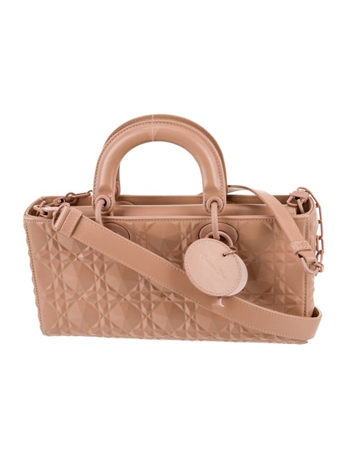 Christian Dior Cannage D-Joy Medium 2022