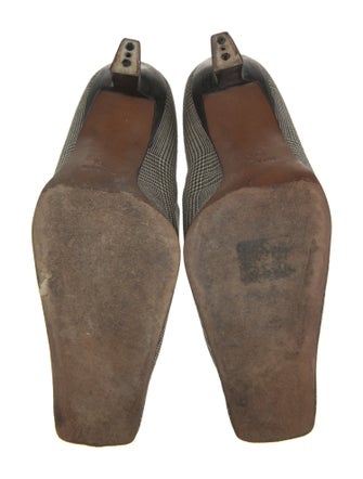 Christian Dior Houndstooth Print Pumps