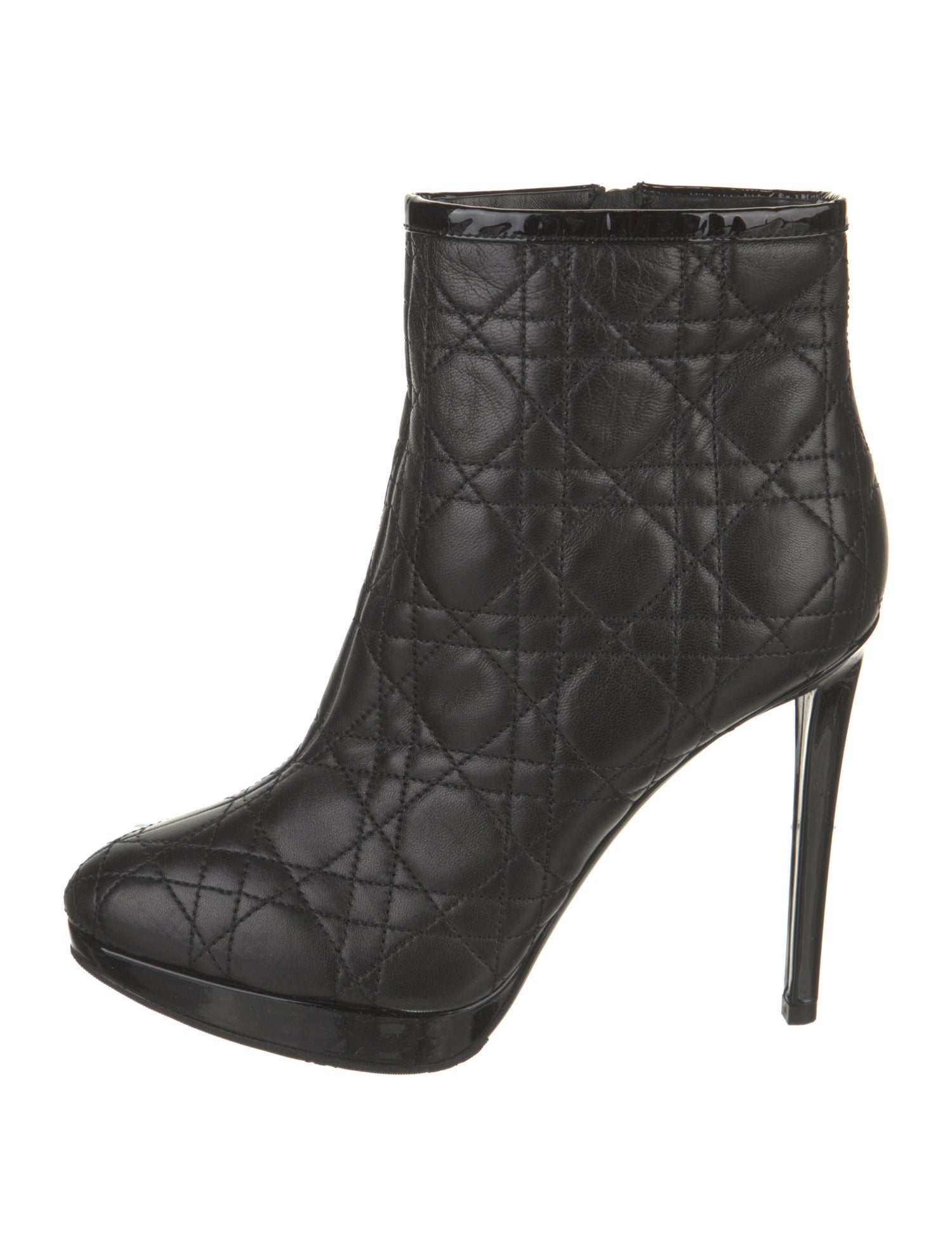 Christian Dior Cannage Pattern Leather Pumps