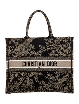 Christian Dior Canvas Book Large 2022