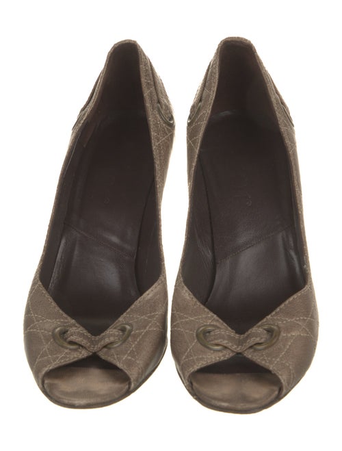 Christian Dior Cannage Pattern Leather Pumps