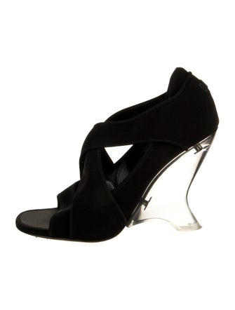 Christian Dior D'Orsay Pumps