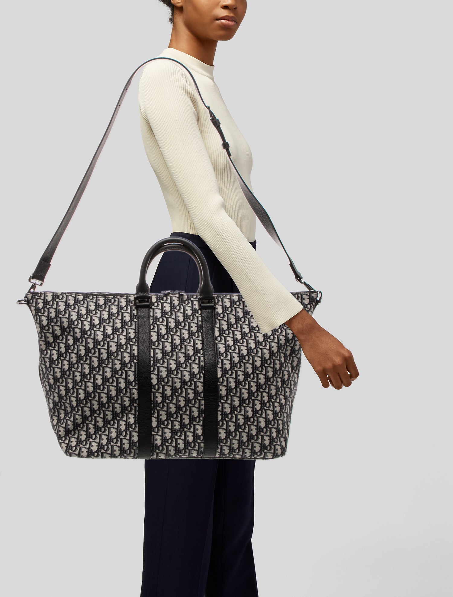 DIOR MEN Canvas Weekender Bag 40 2024