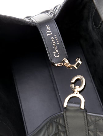 Christian Dior Cannage Toujours Medium 2023