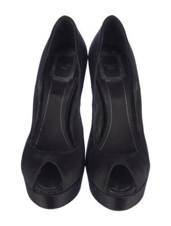 Christian Dior Suede Pumps