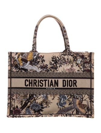 Christian Dior Jardin d’Hiver Book Medium 2022