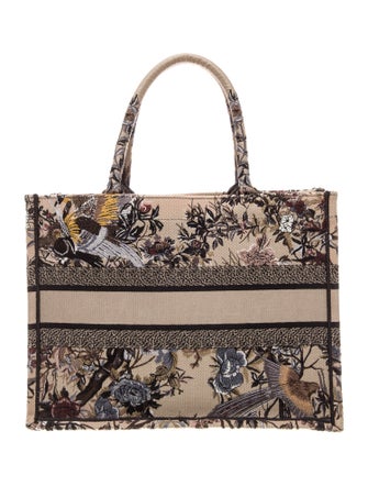 Christian Dior Jardin d’Hiver Book Medium 2022