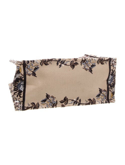 Christian Dior Jardin d’Hiver Book Medium 2022