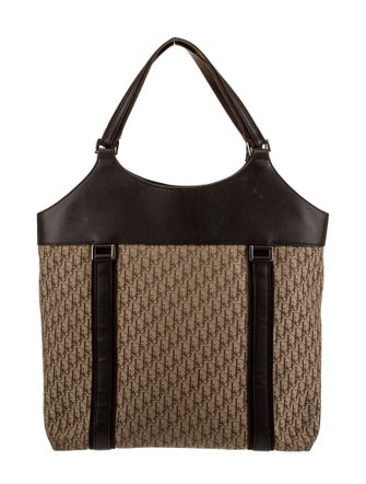 Christian Dior Diorissimo Street Chic