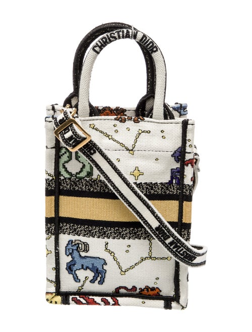 Christian Dior Canvas Book 2022