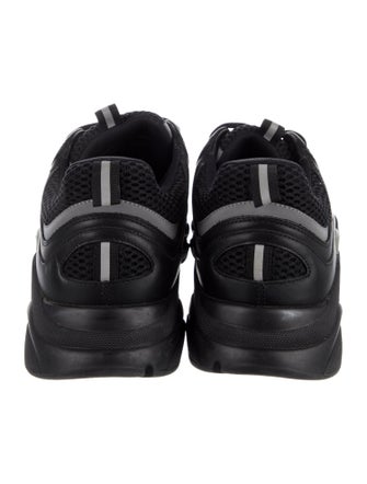 DIOR MEN B22 Sneakers