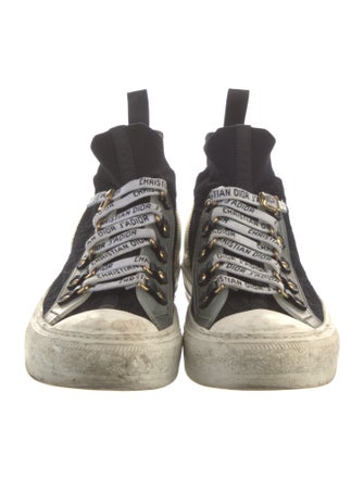Christian Dior Walk' N' Dior Cannage Mid Sneakers