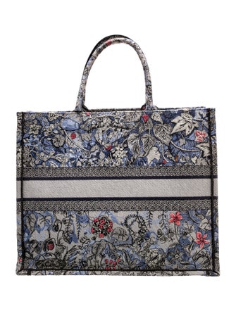 Christian Dior Canvas Book 2022