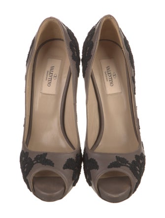 Valentino Leather Lace Pattern Pumps